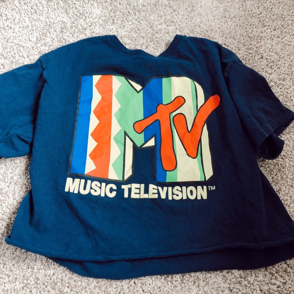 MTV cropped tee
